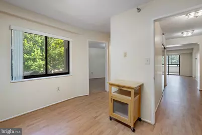 15115 Interlachen Drive #112, Silver Spring, MD 20906 - Photo 10