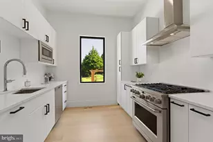10809 S Glen Rd, Potomac, MD 20854 - Photo 20