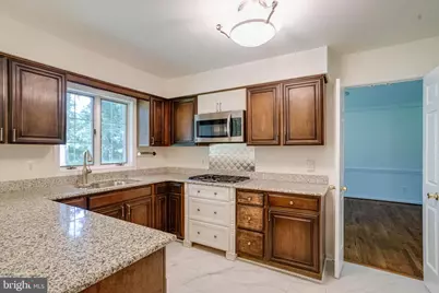 9326 Edgewood Court, Gaithersburg, MD 20877 - Photo 32