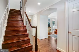 10605 Gainsborough Rd, Potomac, MD 20854 - Photo 12