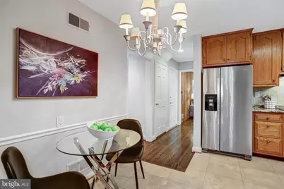 10605 Gainsborough Road, Potomac, MD 20854 - Photo 8