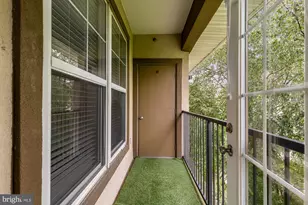 11800 Old Georgetown Rd, Rockville, MD 20852 - Photo 10