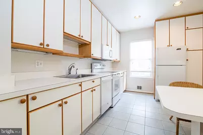 3500 Hamlet Place #702, Chevy Chase, MD 20815 - Photo 10