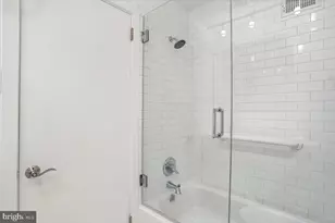 6511 Callander Dr, Bethesda, MD 20817 - Photo 22
