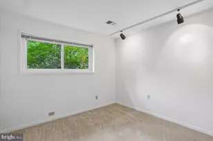 6511 Callander Dr, Bethesda, MD 20817 - Photo 32