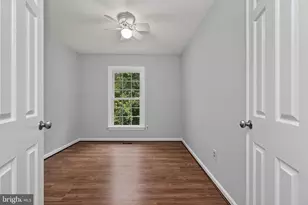 11613 Pleasant Meadow Dr, North Potomac, MD 20878 - Photo 30