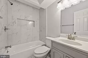 11613 Pleasant Meadow Dr, North Potomac, MD 20878 - Photo 24