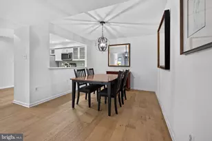 5724 Mayfair Manor Dr, North Bethesda, MD 20852 - Photo 6