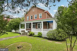 9501 Colesville Rd, Silver Spring, MD 20901 - Photo 2