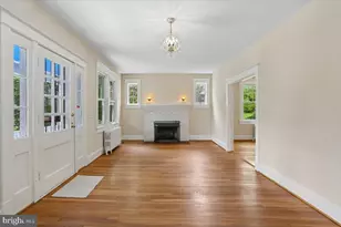 9501 Colesville Rd, Silver Spring, MD 20901 - Photo 10