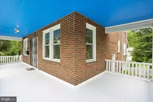 9501 Colesville Rd, Silver Spring, MD 20901 - Photo 6
