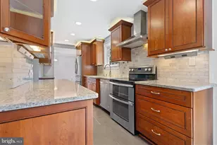 13604 Wisteria Dr, Germantown, MD 20874 - Photo 12
