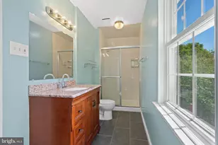 13604 Wisteria Dr, Germantown, MD 20874 - Photo 20