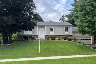 13413 Wisteria Dr, Germantown, MD 20874 - Photo 2