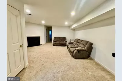 23517 Gardenside Place, Clarksburg, MD 20871 - Photo 18