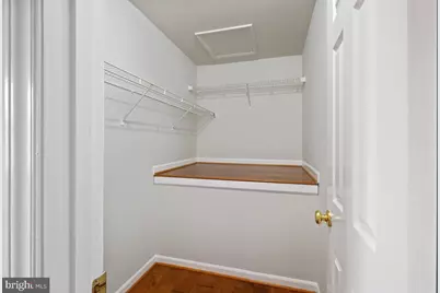 5716 Chapman Mill Drive #200, Rockville, MD 20852 - Photo 18
