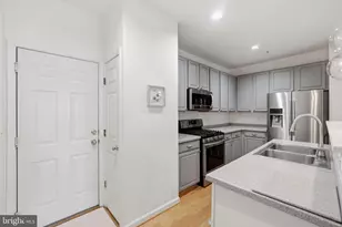 647A Main St, Gaithersburg, MD 20878 - Photo 8