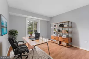 946 Windbrooke Dr, Gaithersburg, MD 20879 - Photo 16