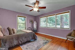 9233 Farnsworth Dr, Potomac, MD 20854 - Photo 16