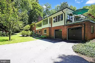 9233 Farnsworth Drive, Potomac, MD 20854 - Photo 2