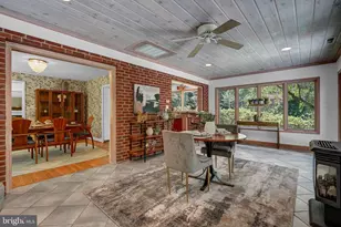 9233 Farnsworth Dr, Potomac, MD 20854 - Photo 14