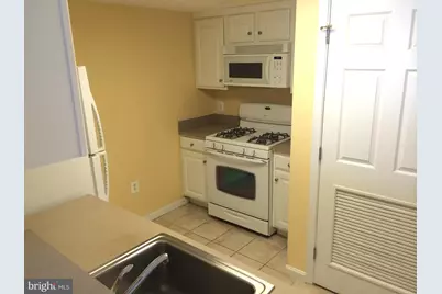 11710 Old Georgetown Road #1024, North Bethesda, MD 20852 - Photo 12