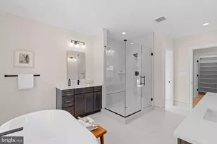 5104 Fairglen Ln, Chevy Chase, MD 20815 - Photo 38