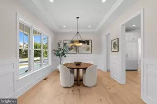 5104 Fairglen Ln, Chevy Chase, MD 20815 - Photo 10