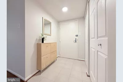 7401 Westlake Terrace #610, Bethesda, MD 20817 - Photo 4