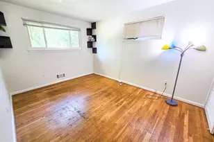 305 Hillsboro Dr, Silver Spring, MD 20902 - Photo 16