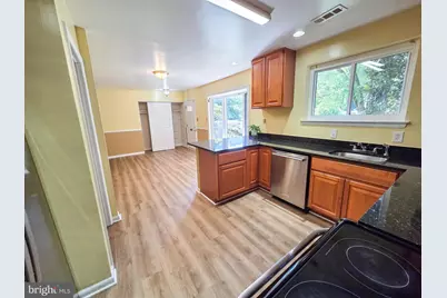 305 Hillsboro Drive, Silver Spring, MD 20902 - Photo 4