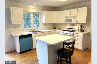 12923 Creamery Hill Drive, Germantown, MD 20874 - Photo 10