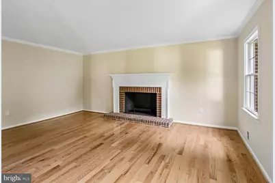 5705 Sugarbush Lane, Rockville, MD 20852 - Photo 18