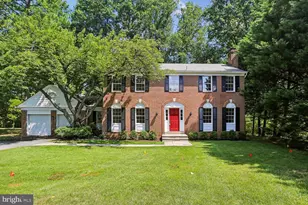5705 Sugarbush Ln, Rockville, MD 20852 - Photo 2