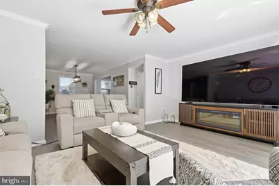 794 Quince Orchard Boulevard #T-1, Gaithersburg, MD 20878 - Photo 4