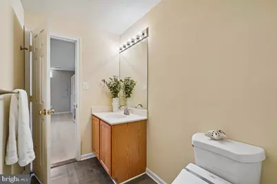 1110 Grand Champion Drive, Rockville, MD 20850 - Photo 32