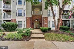 18805 Sparkling Water Dr, Germantown, MD 20874 - Photo 2