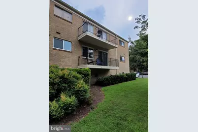 10630 Montrose Avenue #104, Bethesda, MD 20814 - Photo 2