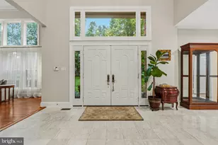 10005 Apple Hill Ct, Potomac, MD 20854 - Photo 4