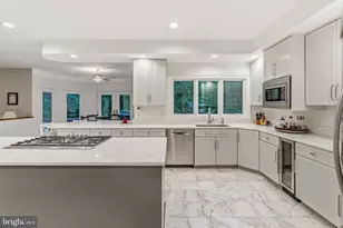 10005 Apple Hill Ct, Potomac, MD 20854 - Photo 16