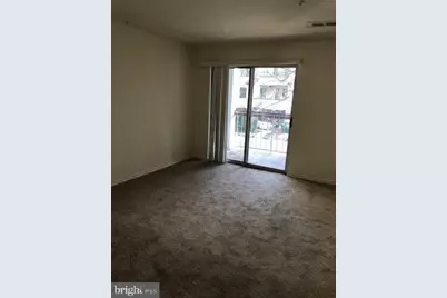18535 Boysenberry Drive #220, Gaithersburg, MD 20879 - Photo 2