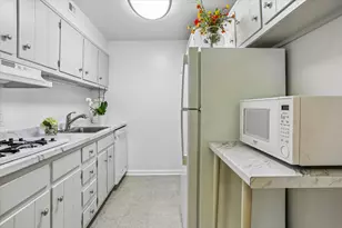 10320 Rockville Pike, Rockville, MD 20852 - Photo 12