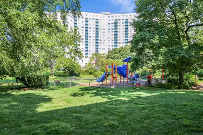 10320 Rockville Pike #201, Rockville, MD 20852 - Photo 20