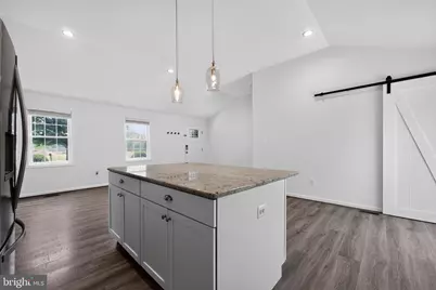 19510 Fisher Avenue, Poolesville, MD 20837 - Photo 12