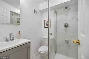 11 Lodge Pl, Rockville, MD 20850 - Photo 30