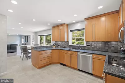 7556 Pepperell Drive, Bethesda, MD 20817 - Photo 8