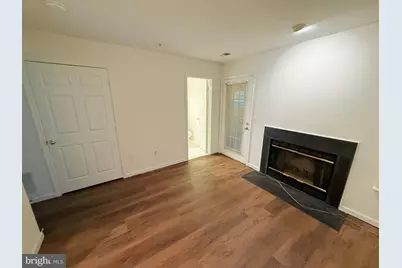 5506 Whitley Park Terrace #93, Bethesda, MD 20814 - Photo 4