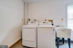 2708 Shanandale Dr, Silver Spring, MD 20904 - Photo 28
