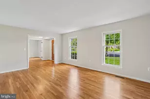 12 Lily Pond Ct, Rockville, MD 20852 - Photo 10