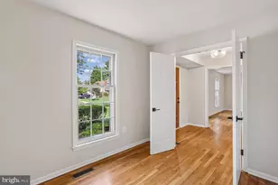 12 Lily Pond Ct, Rockville, MD 20852 - Photo 8